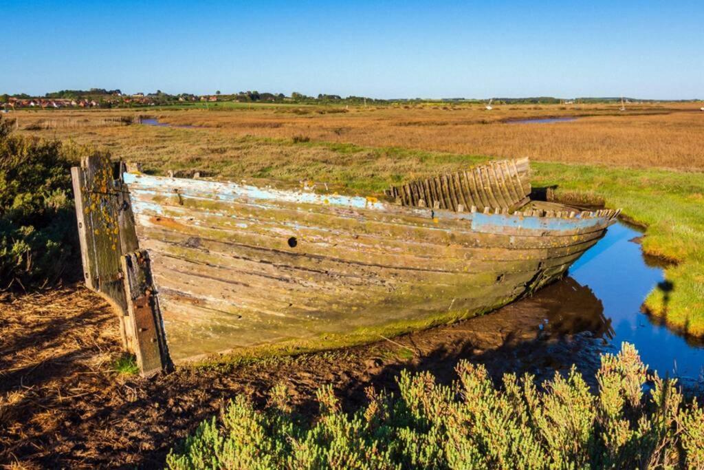 Blakeney Norfolk Bramble Lodge ***Self Catering*** Eksteriør billede